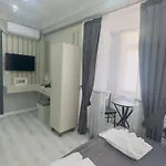 La Old Hotel