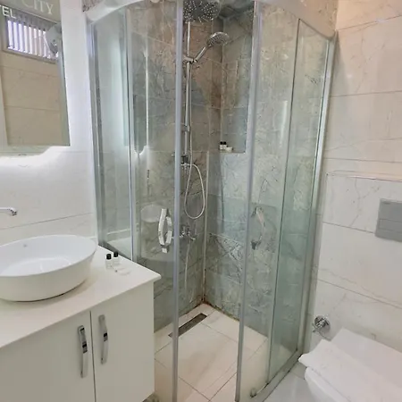Отель La Old