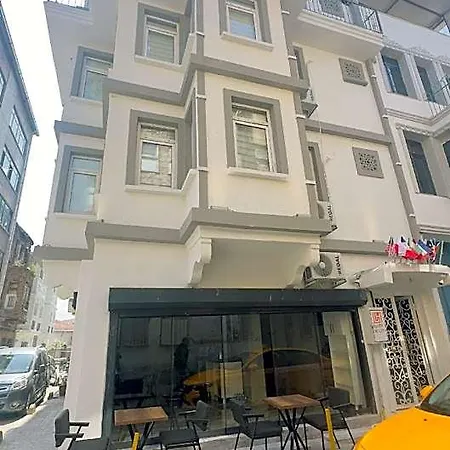 La Old Hotel 3*