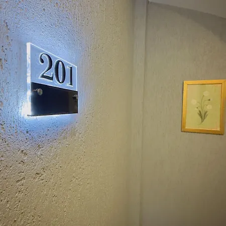 Hotel La Old 3*