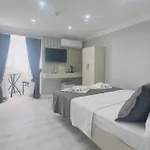 Отель La Old