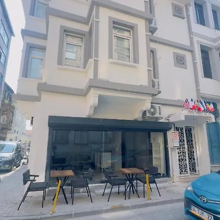 Hotel La Old 3*
